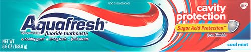 Aquafresh Cavity Protection Fluoride Toothpaste, Cool Mint, 5.6 Ounce