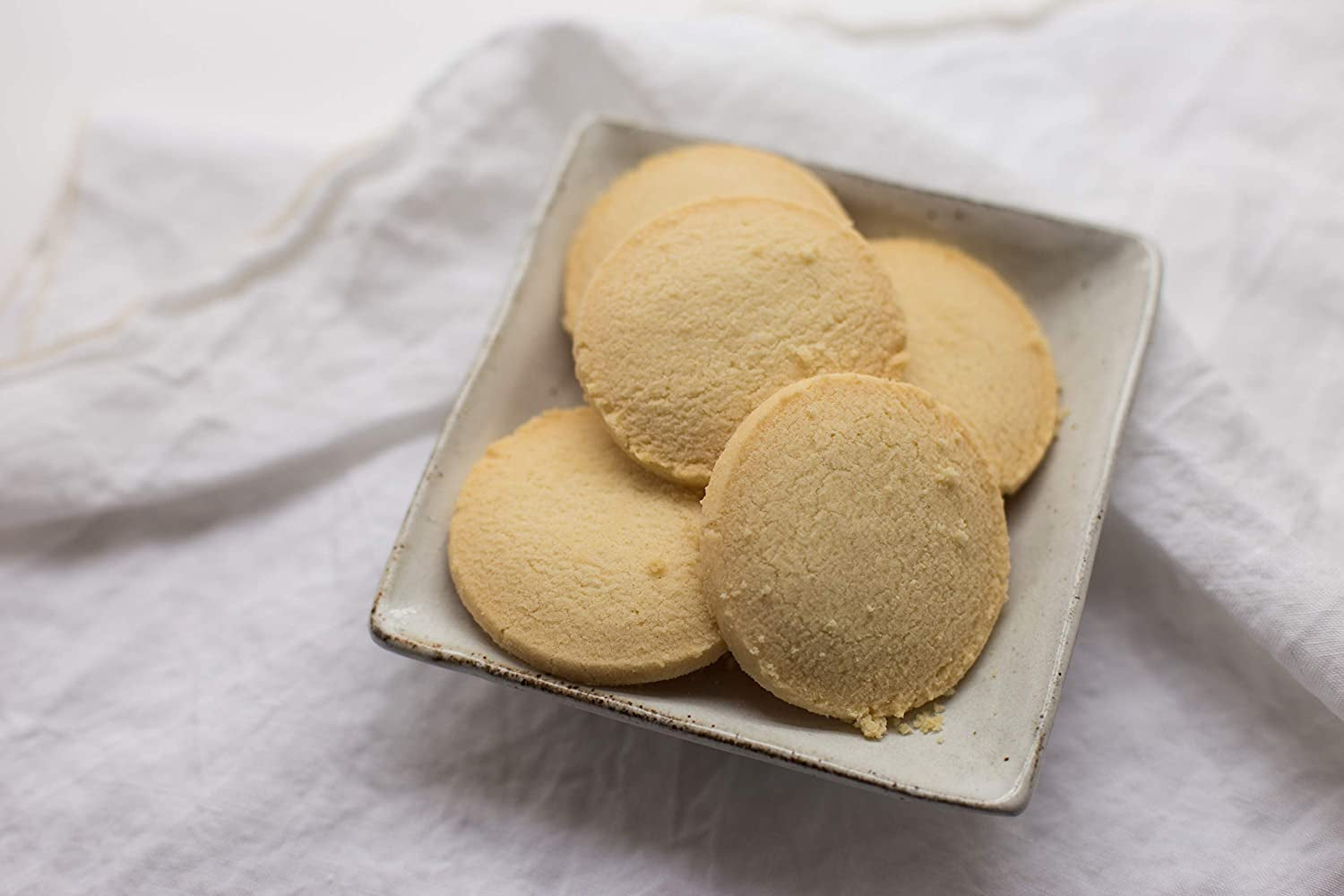 Walkers Shortbread Cookies, Pure Butter Shortbread Rounds, Gluten Free, 4.9 G.