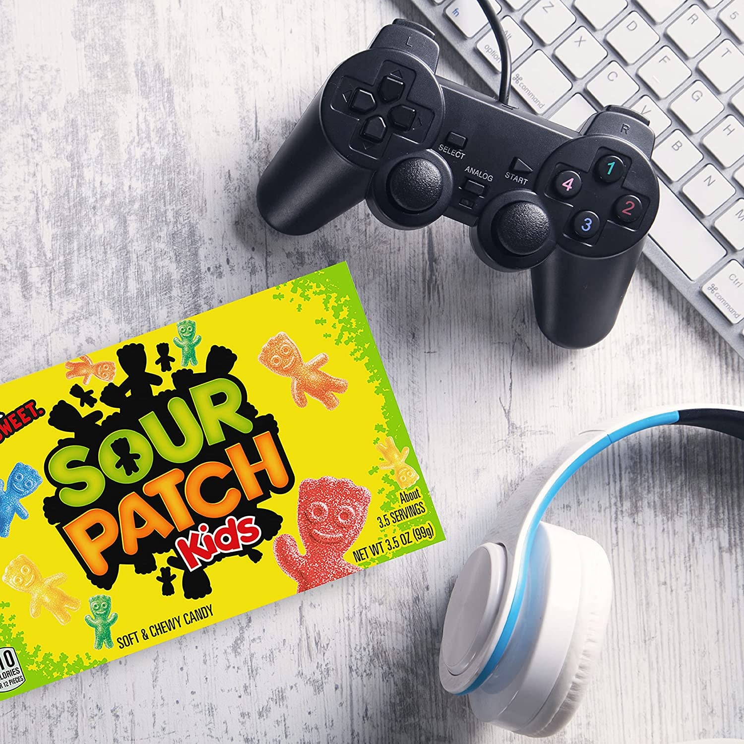 (Price/Case)Sour Patch Kids Soft and Chewy Candy 3.5 Ounces - 12 per Case